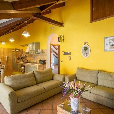 Apartmán Mansarda Ciaciano Bomerano Exteriér fotografie
