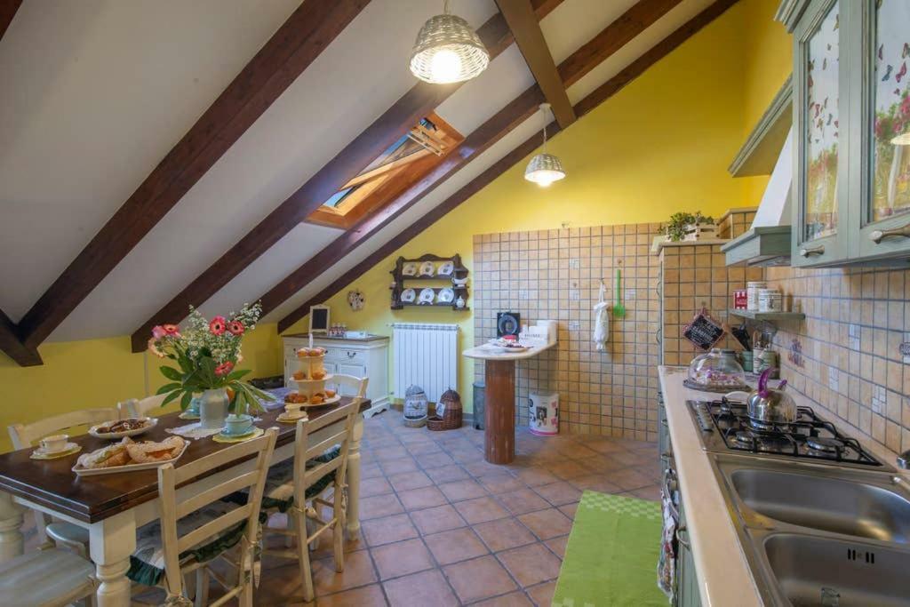Apartmán Mansarda Ciaciano Bomerano Exteriér fotografie